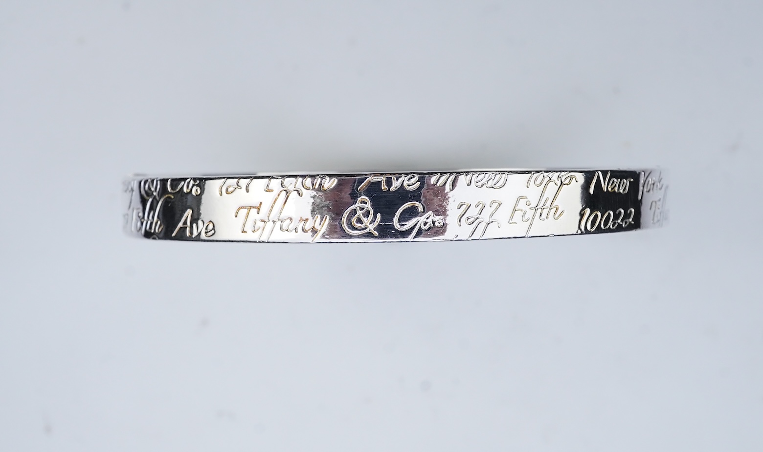 A Tiffany style silver bracelet with box